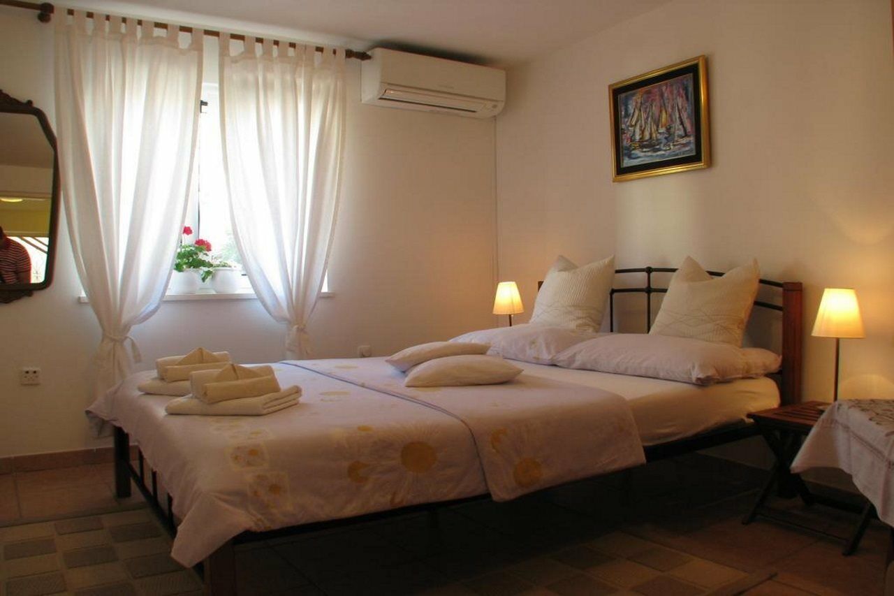 Split Center Suites Luaran gambar