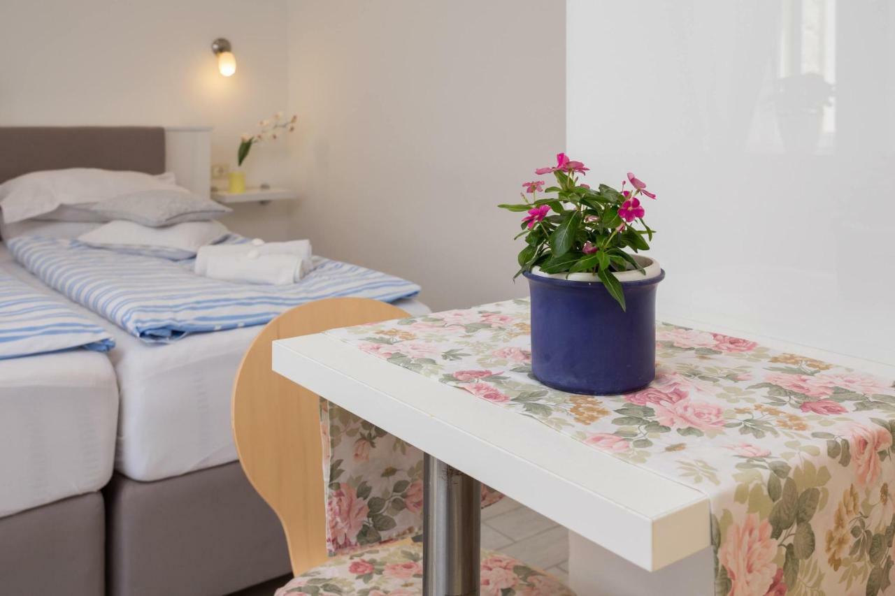 Split Center Suites Luaran gambar